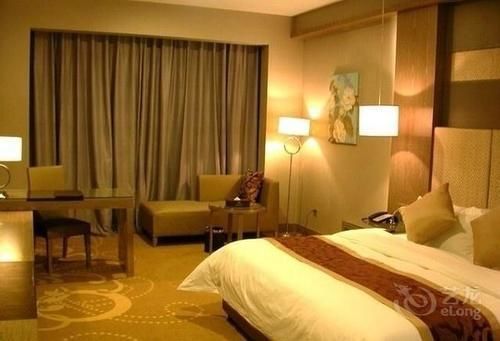 פושאן Ehrenburg Hotel מראה חיצוני תמונה