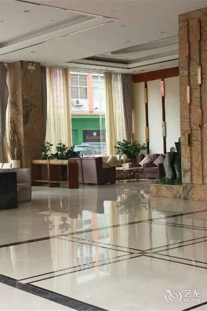פושאן Ehrenburg Hotel מראה חיצוני תמונה